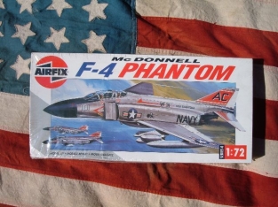 A04013  F-4 PHANTOM II